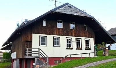 Jugendg�stehaus