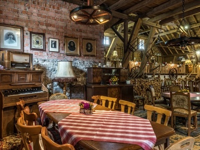 Nestorhof Strauße